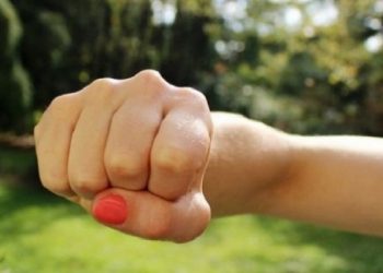 У Підволочиську п’яна жінка побила фельдшера швидкої допомоги