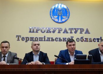 Прокуратура застосовує методи Януковича проти міського голови Тернополя Сергія Надала