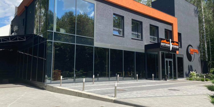 У парку “Нацвідродження” несподівано “виросла” ресторація