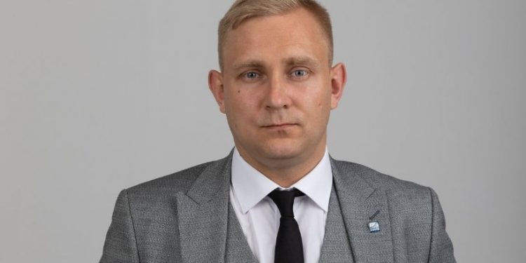 Посвідчення № 1 кандидата у мери Тернополя отримав громадський та політичний діяч Олексій Станько