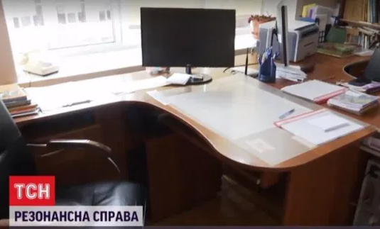 Ймовірний вбивця завучки тернопільської школи дарував їй меблі у робочий кабінет