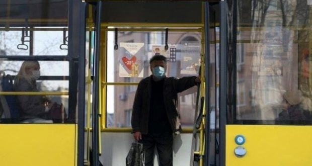 Непрацюючих мешканців Тернополя просять без потреби не «кататися» у громадському танспорті