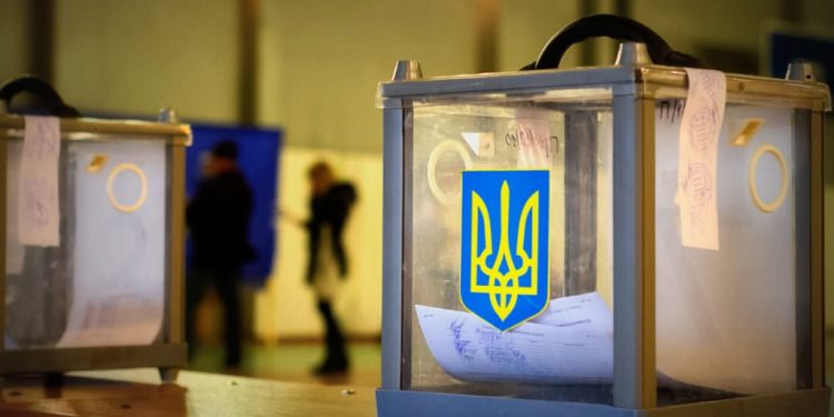 Тернопільські обласна та міська територіальні виборчі комісії утворили виборчі округи