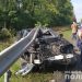 На Тернопільщині водій на “Мерседесі” в’їхав у відбійник: авто розрізало навпіл (Фото)