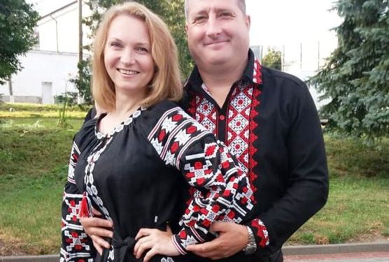 Цимбалюк Ігор, кандидат в депутати у Почаєві від «ОПЗЖ», і дорогу ремонтував і картоплю пенсіонерам допомагав збирати