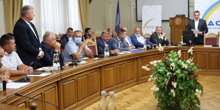 На вимогу суду Бучацька ТВК одноголосно зареєструвала партію «Довіра» для участі у місцевих виборах