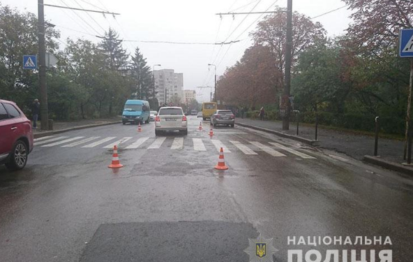 У Тернополі на пішохідному переході “Шкода” збила дитину (Фото)