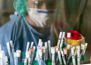 Епідеміологи розповіли, коли на Тернопільщині буде пік COVID-19