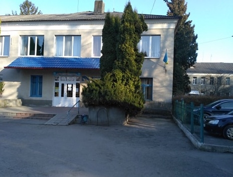 Залишити не можна зберегти: у Ланівцях влада громади бореться за збереження районної лікарні