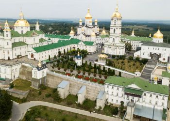 Почаївську лавру хочуть передати Православній церкві України