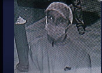 Поліція розшукує чоловіка, який напав на кандидата в мери Тернополя (Відео)