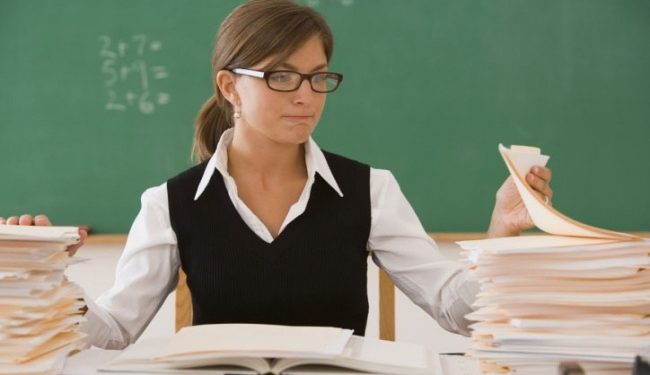 На Тернопільщині 256 педагогів сидять без роботи