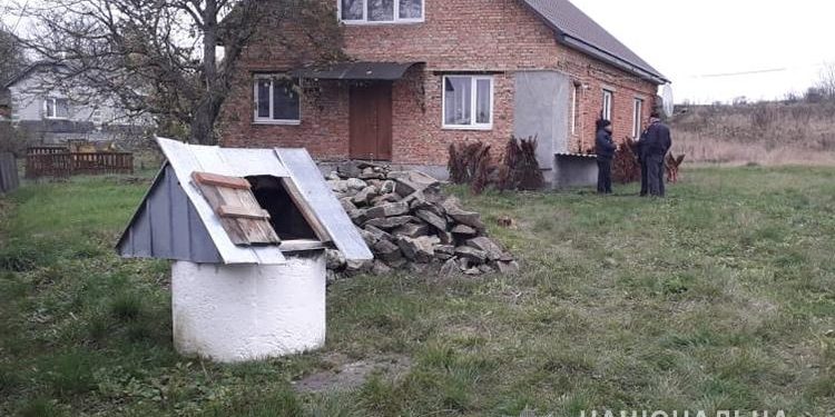 Трагеді на Тернопільщині: в криниці знайшли мертву людину (Фото)