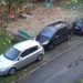 У Тернополі в дворі газон перетворили на стоянку (ФОТО)