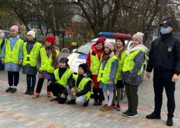 Тернопільські правоохоронці навчали школярів правилам дорожнього руху