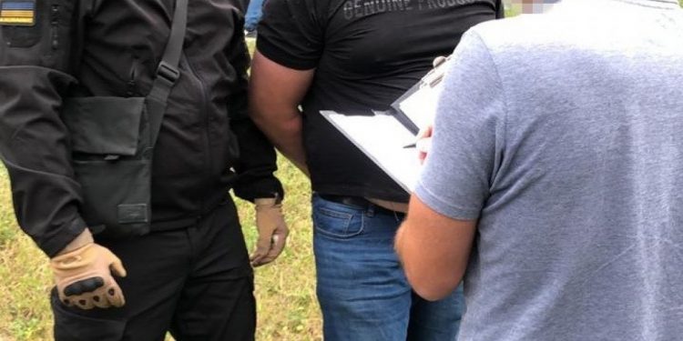 Стосовно податківців Тернопільщини відкрито три кримінальних провадження за хабарі