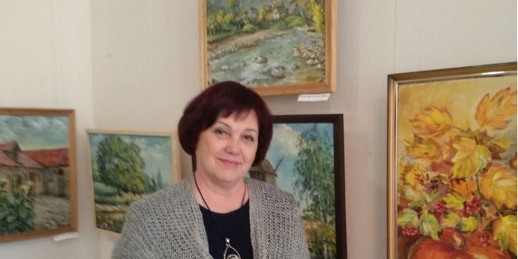 У  виставковому залі художнього музею діє персональна виставка живопису і графіки Світлани Шинкаренко