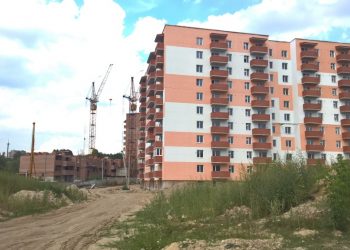 На вулиці Яреми тернополяни виступають проти дороги на прибудинковій території