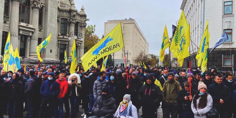 Тернопільські “євробляхери” святкують перемогу (Фото)