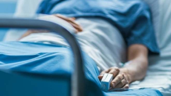 По всій Україні — неконтрольований спалах COVID-19: тільки Тернопільщина демонструє тенденцію до стабілізації другий тиждень поспіль