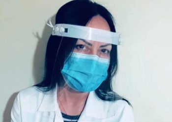 Медсестра з Тернополя закликає колег не залишати хворих з бідою наодинці