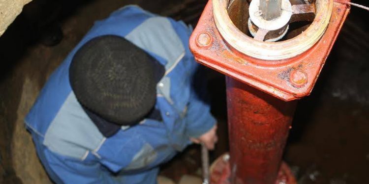 У Тернополі ледь не загинули два водоканалівці