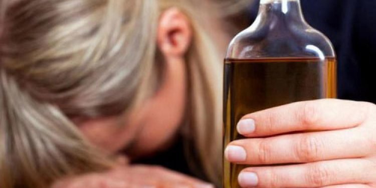 У Тернополі п’яна жінка “замінувала” автомобіль свого чоловіка