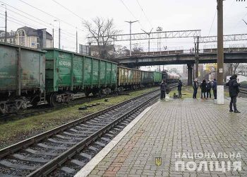 Трагедія у Тернополі на залізниці: потяг збив чоловіка (Фото, Відео)