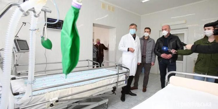 На відміну від інших міст, мерія Тернополя наперед подбала про медичний кисень у лікарнях