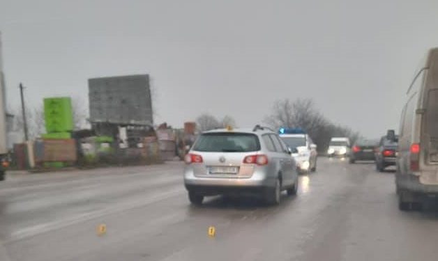 Струс мозку і перелом ніг: на об’їзній автомобіль збив чоловіка з інвалідністю (Фото)
