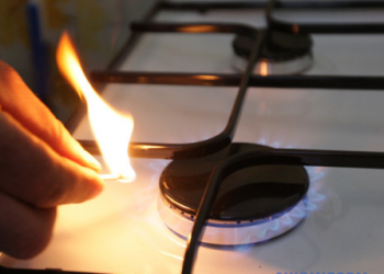 На Тернопільщині чоловік запалював плиту і вибухнув газ