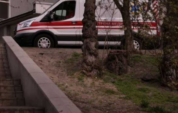 На Тернопільщині однорічна дівчинка померла від удушення зернятком кукурудзи (Відео)