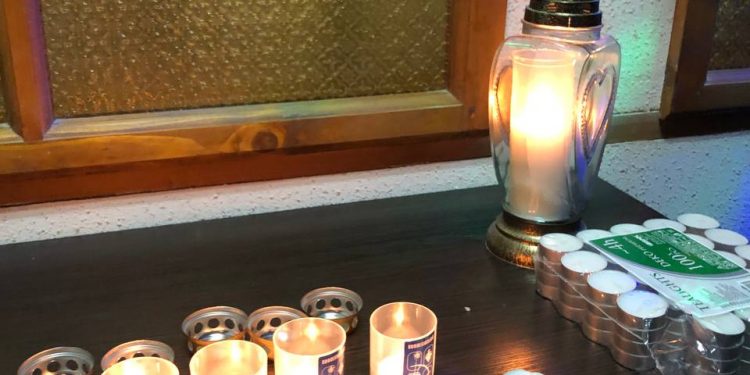 Пластуни передали корпорації «Опілля» Вифлеємський вогонь миру