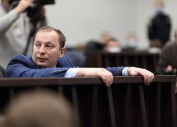Змова чи політичний піар: чому «Європейська солідарність» в облраді не підтримала звернення щодо зниження тарифів