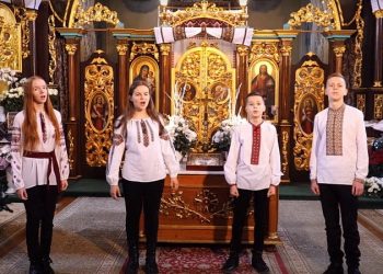 Діти священника з Тернопільщини “підірвали” мережу унікальним виконанням “Щедрика” (Відео)