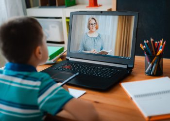 Як працюватимуть школи і садочки Тернопільщини під час локдауну?
