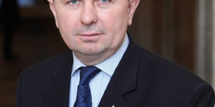 Написав заяву щодо відставки: у Тернополі звільнився відомий політик