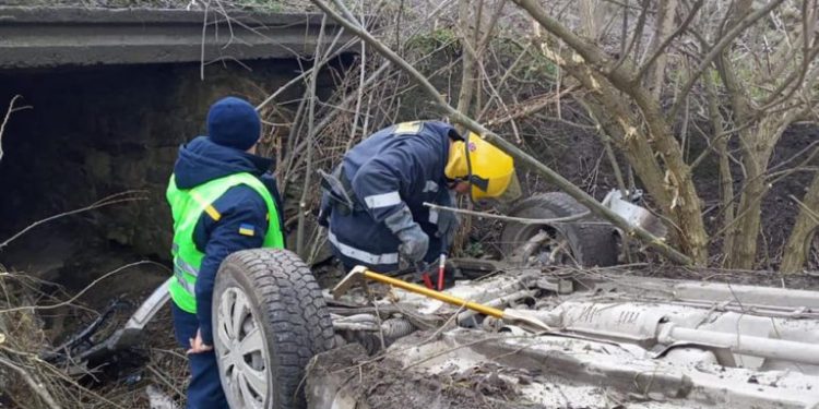 На Тернопільщині п’яні мисливці поверталися з полювання і потрапили в аварію
