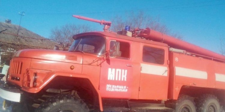 Дві сім’ї на Тернопільщині посеред зими залишилися без даху над головою (Фото)