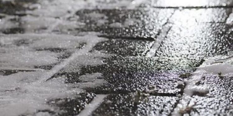 У Тернополі дві жінки отримали переломи, послизнувшись