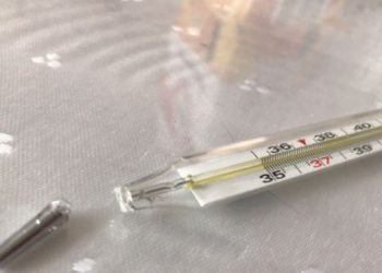 У Тернополі школяр проковтнув ртуть із термометра