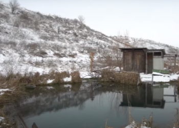 Біля цілющого джерела на Тернопільщині, де сектанти проводять обряди, помер чоловік (Відео)