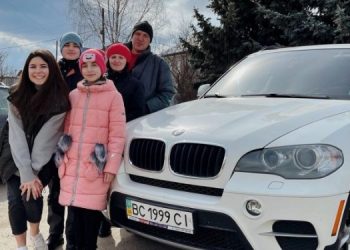 12-річна дівчинка з Тернопільщини виграла іномарку BMW X5 у розіграші в інстаграмі (Фото)