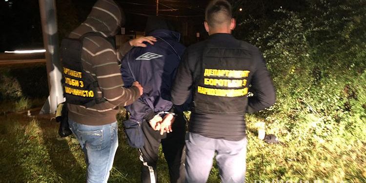 Тернопільські організатори інтернет-магазину із продажу марихуани постануть перед судом (Фото)