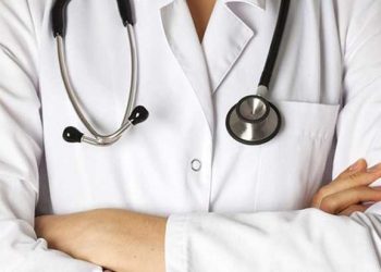 На Тернопільщині рятувати жінку, в якої стався інсульт, приїхав п’яний лікар