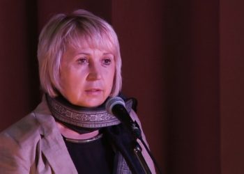 Квартира, недобудований будинок та земельні ділянки: що задекларувала головна освітянка Тернополя