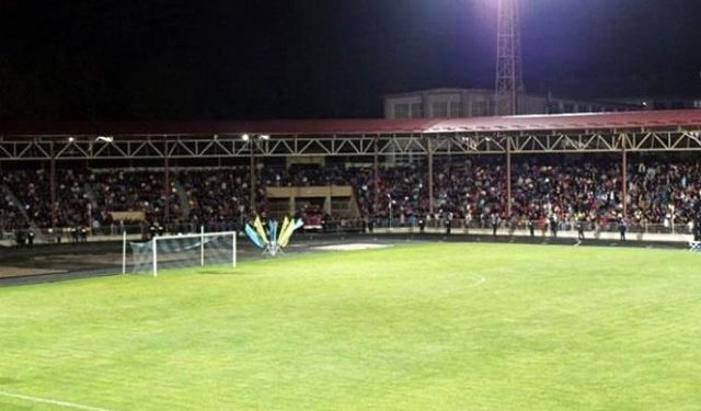 Головний стадіон Тернополя перейменували на честь Романа Шухевича