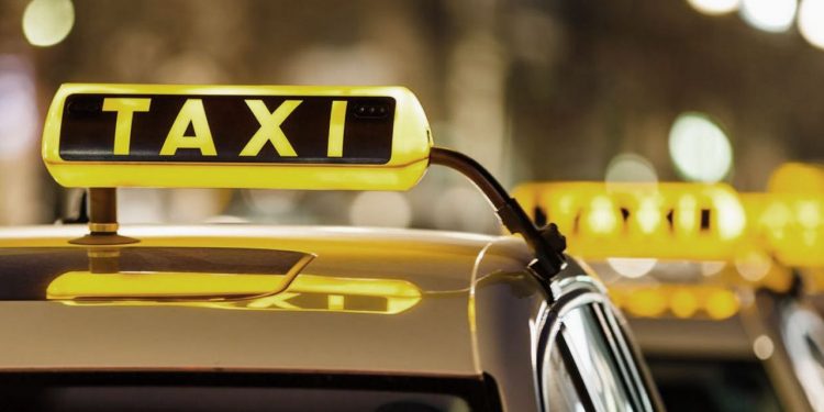 У Тернополі житель Петриків обікрав таксиста