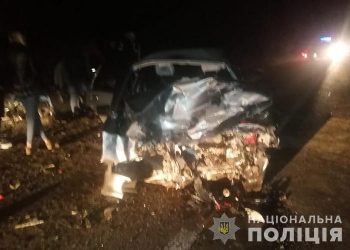 У аварії на Тернопільщині загинув водій, двоє пасажирів у лікарні (Фото)