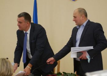 Скандал у Бучацькій міськраді: «ЄС» позбавляє людей можливості вирішувати проблеми шляхом петицій (Відео)